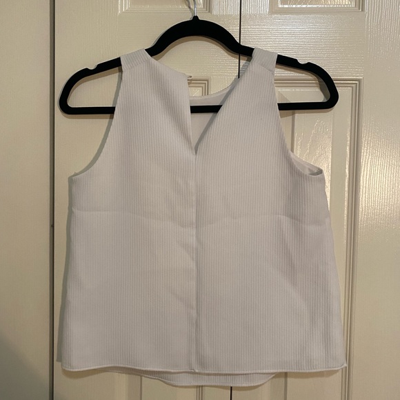 Babaton loose fitted tank - Picture 2 of 3